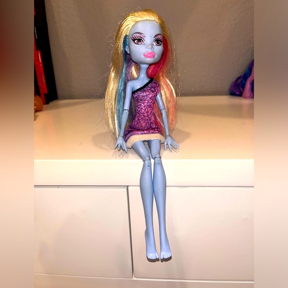 Mattel Other - Monster High - Scaris- Abbey Bominable